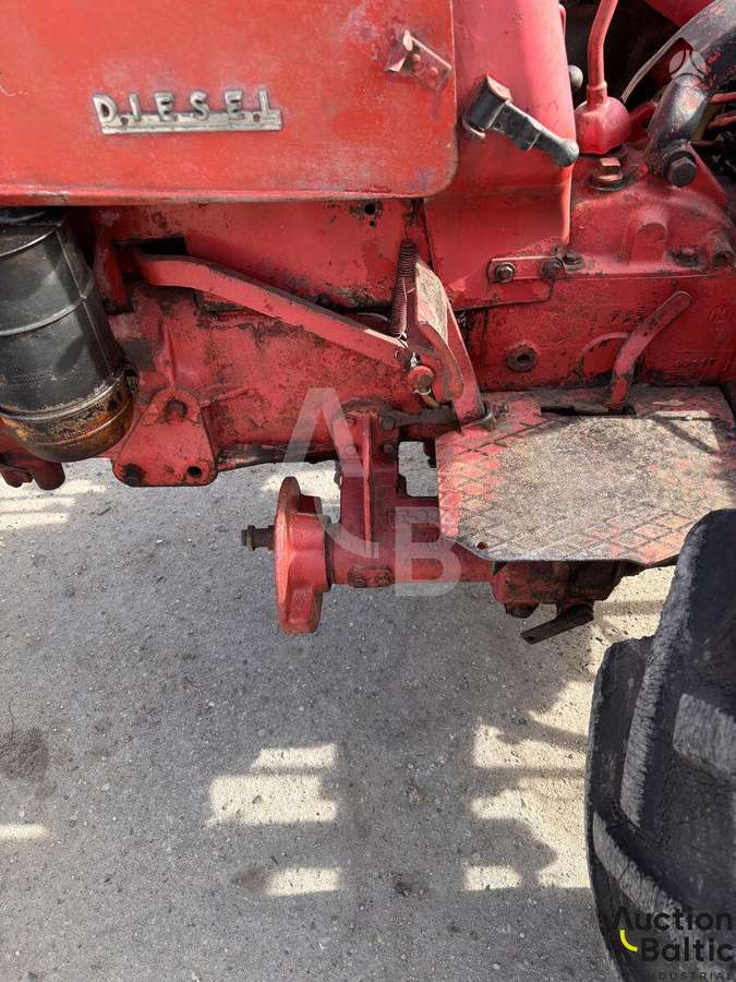 McCORMICK Farmall D-324, tractors