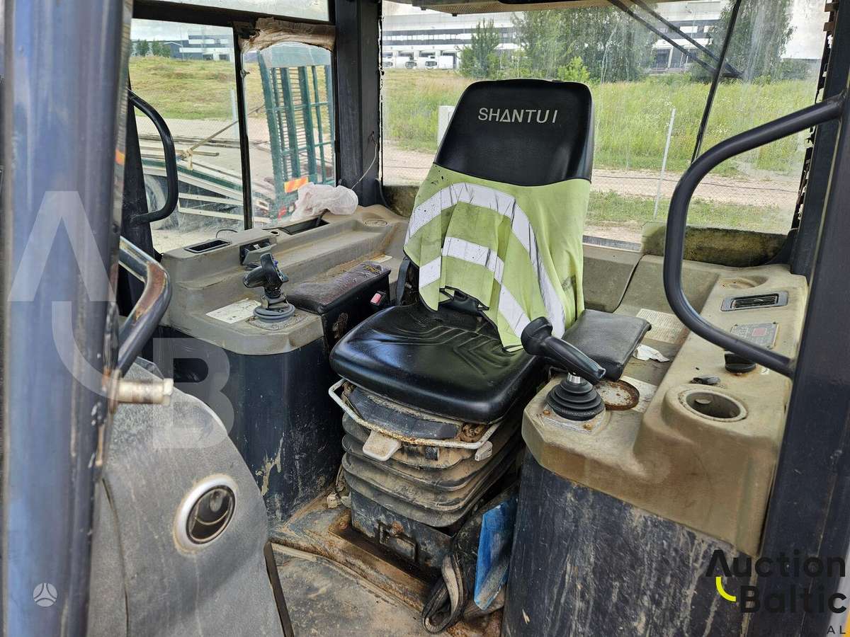 Shantui SD 13YS, бульдозеры