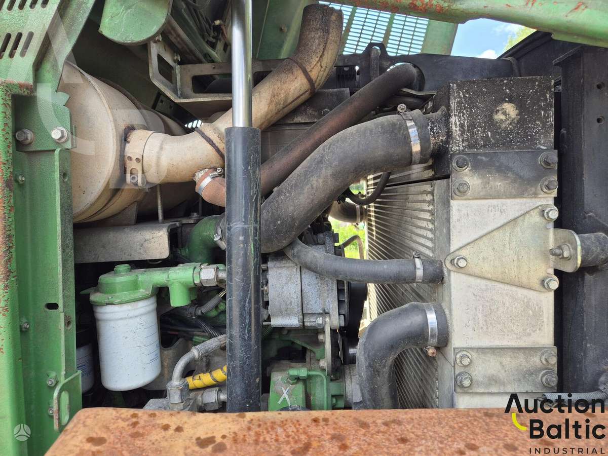John Deere 1010 E, forwarders