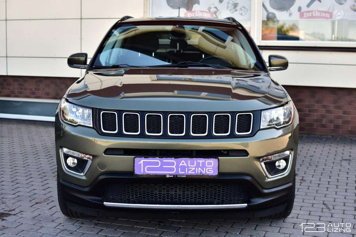 Jeep Compass, 2.4 l., off-road / crossover
