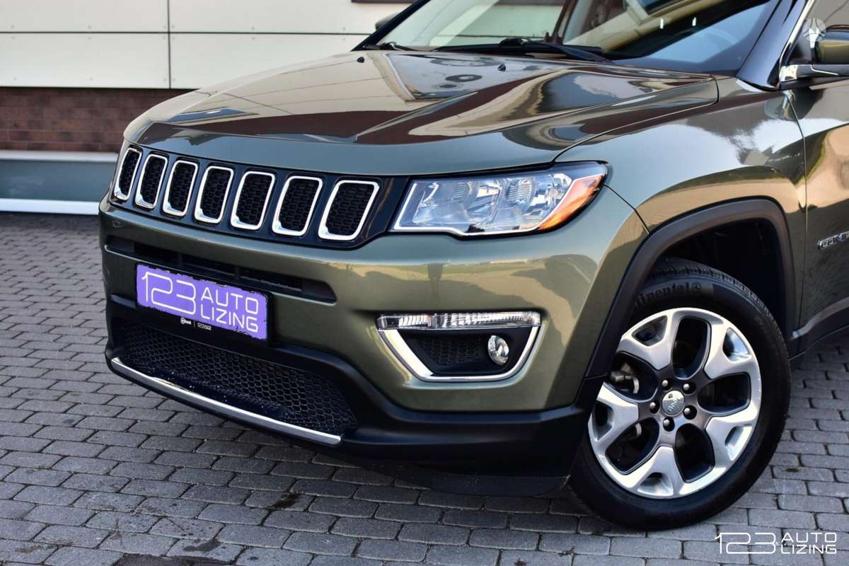 Jeep Compass, 2.4 l., off-road / crossover