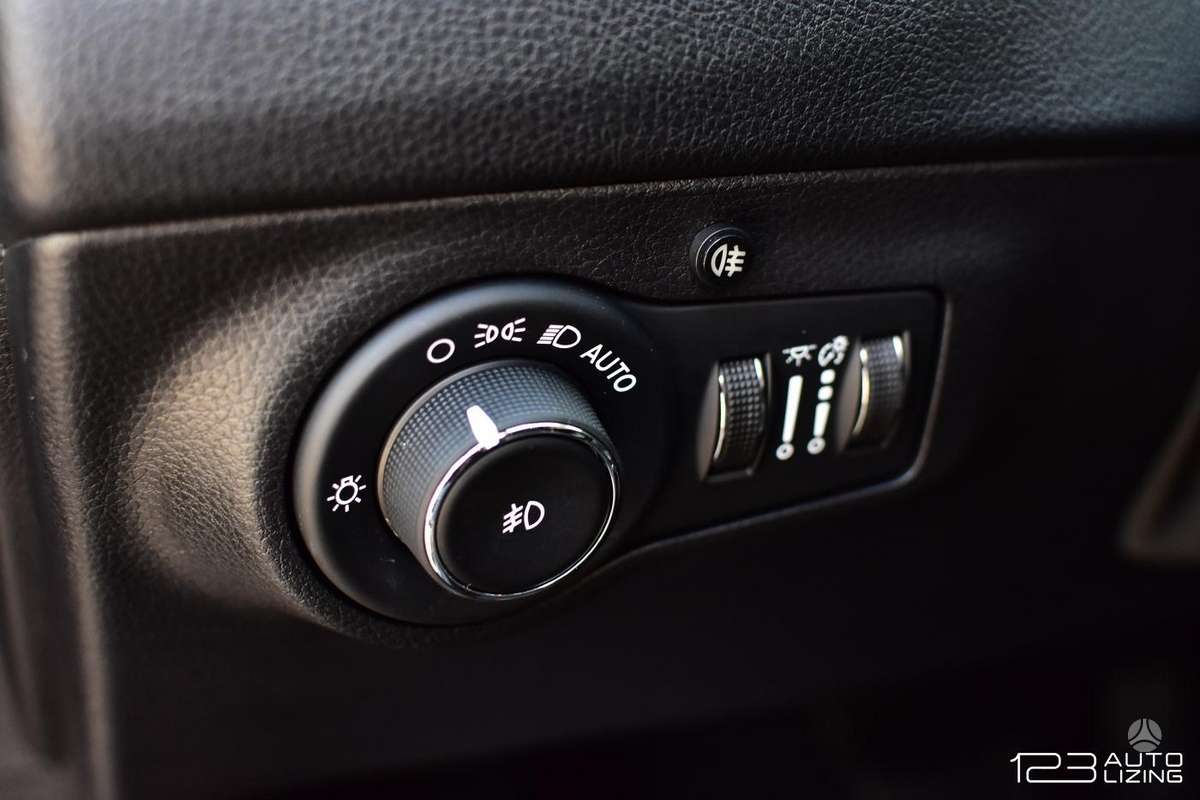 Jeep Compass, 2.4 l., off-road / crossover