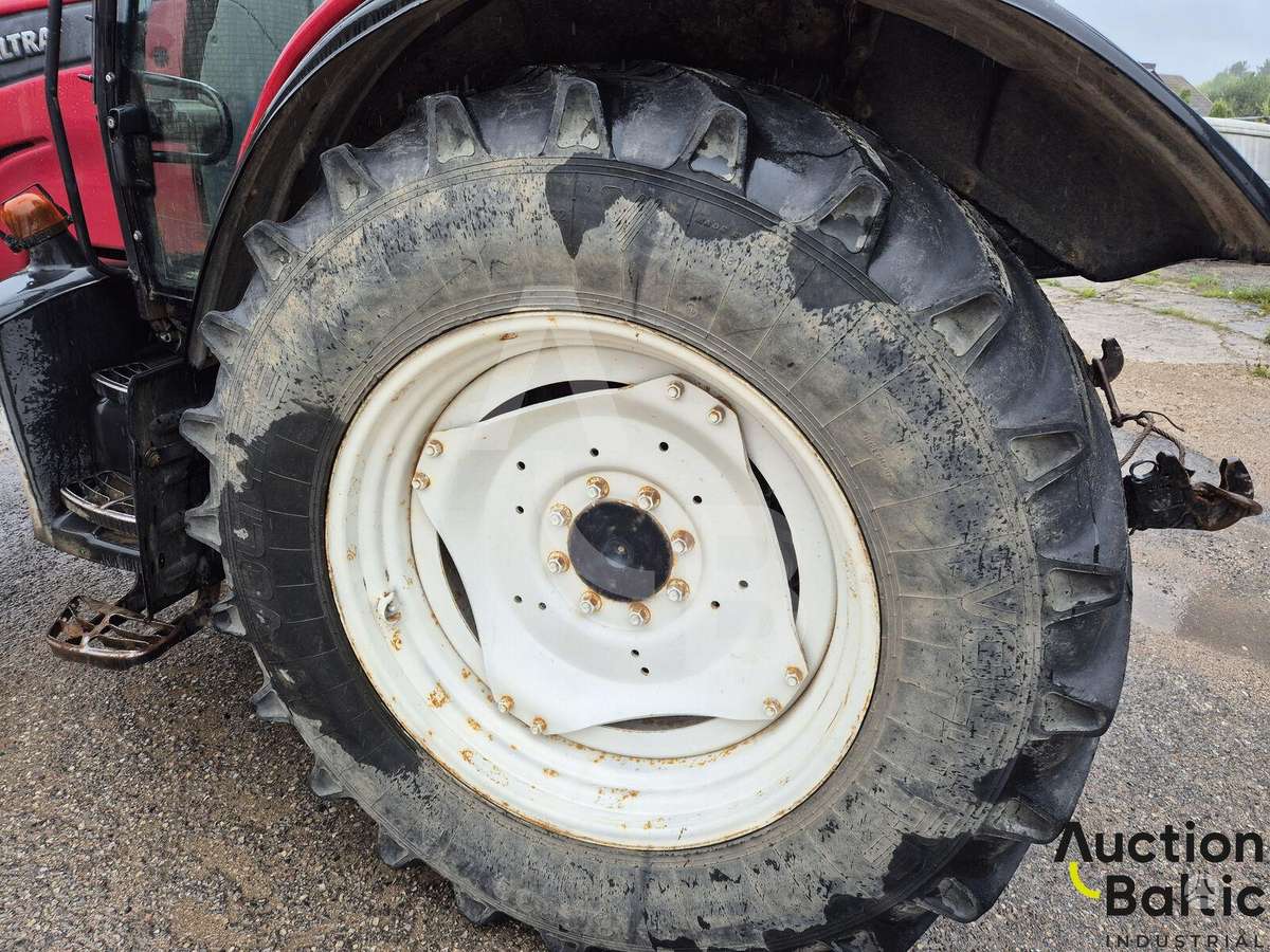 Valtra N141H, traktoriai
