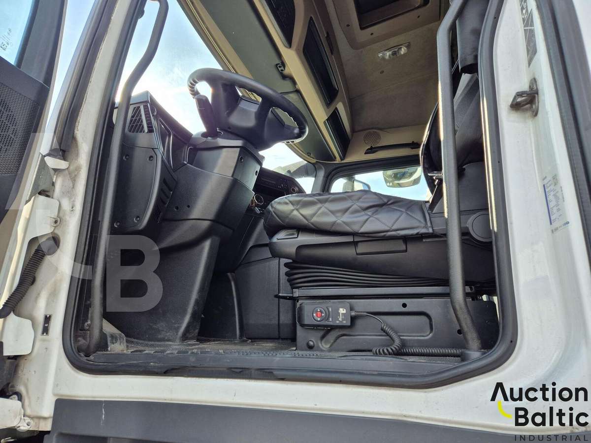 Mercedes-Benz Actros 1845, other