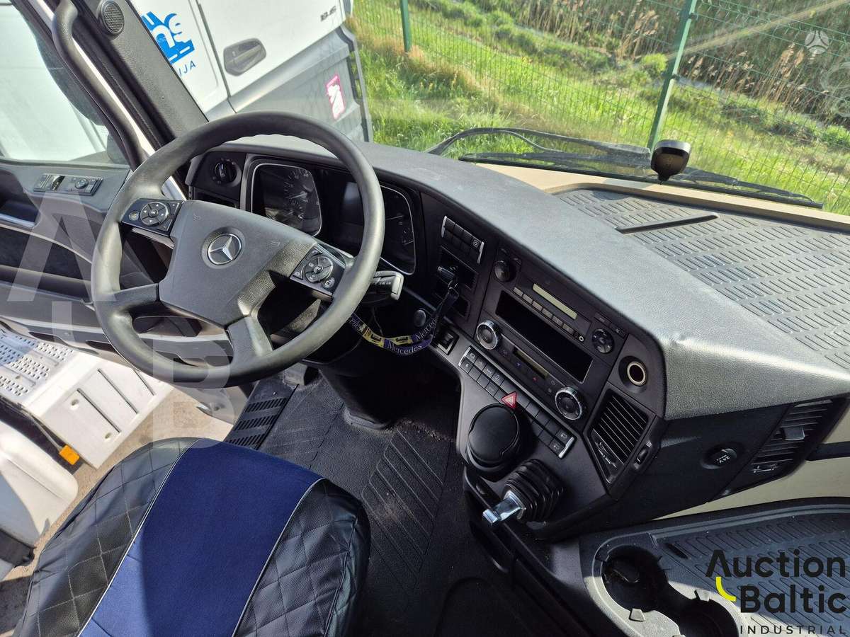 Mercedes-Benz Actros 1845, other