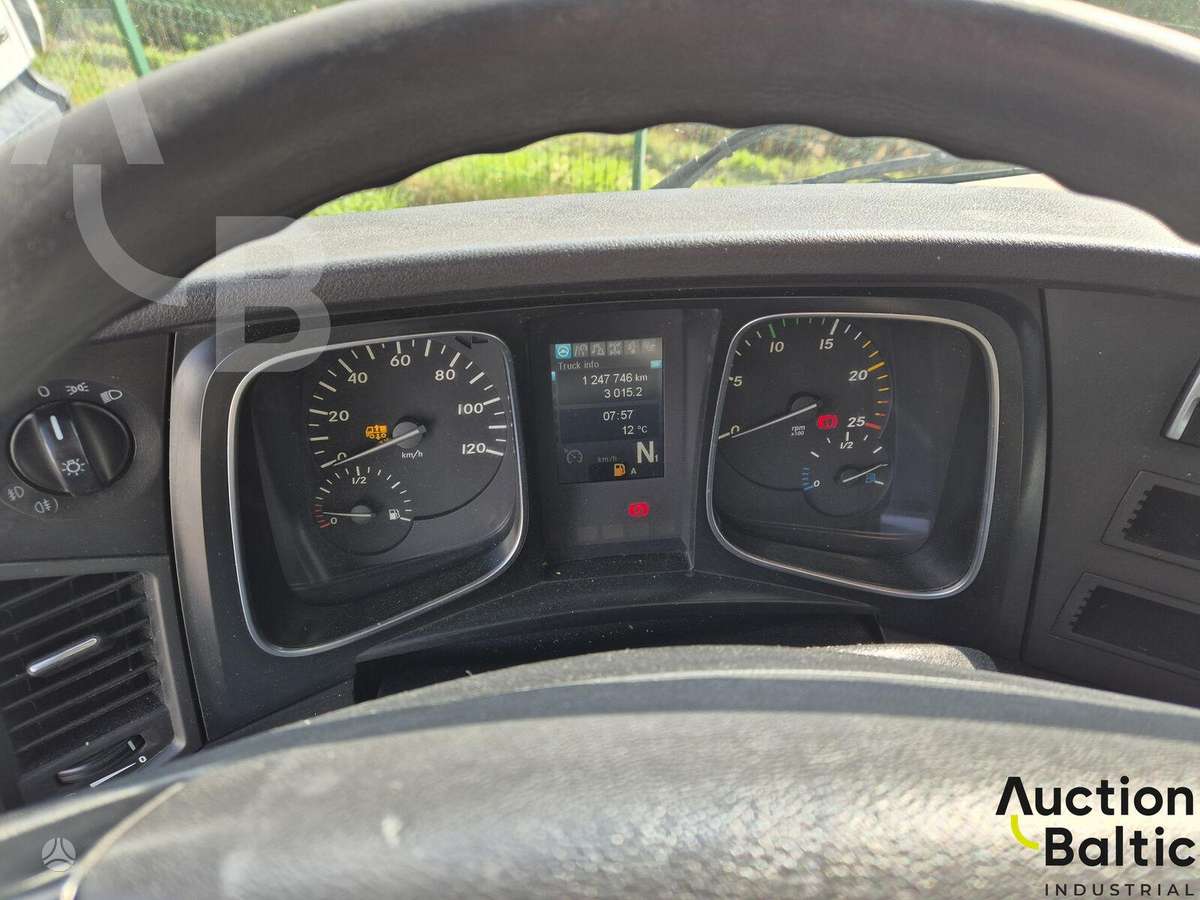 Mercedes-Benz Actros 1845, other