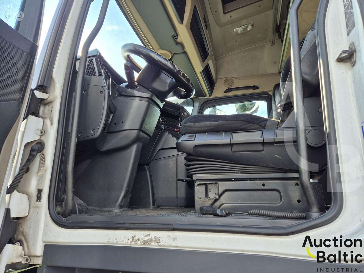 Mercedes-Benz Actros 1845, other