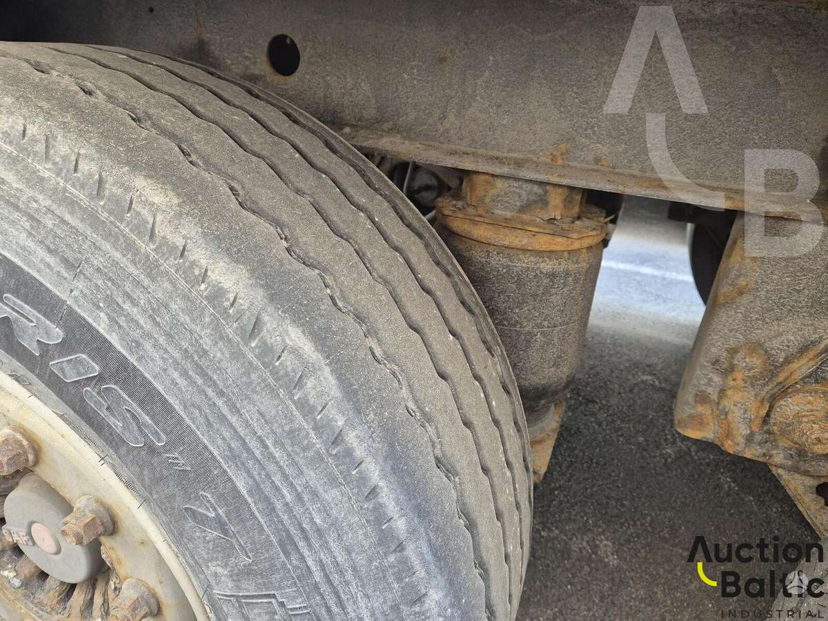 Krone SDR 27, užuolaidinės / tentinės