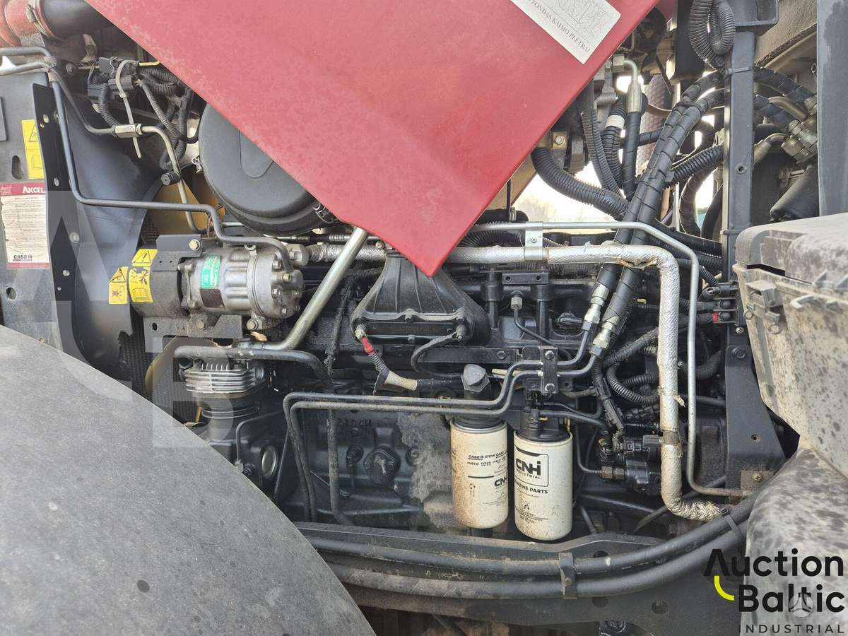 Case-IH Puma 160, tractors