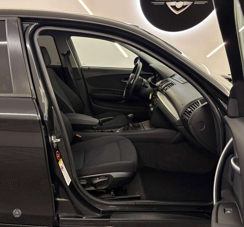 BMW 120, 2.0 l., Хэтчбек