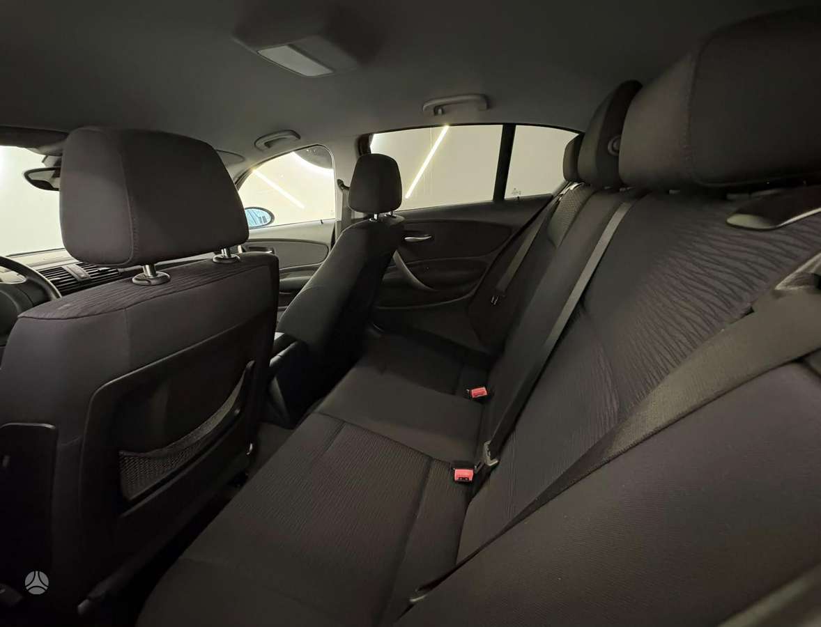 BMW 120, 2.0 l., hatchback