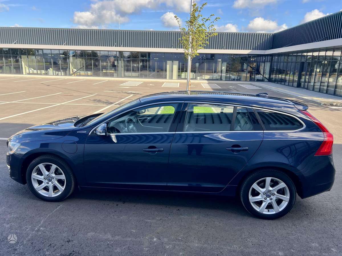 Volvo V60, 2.4 l., Универсал