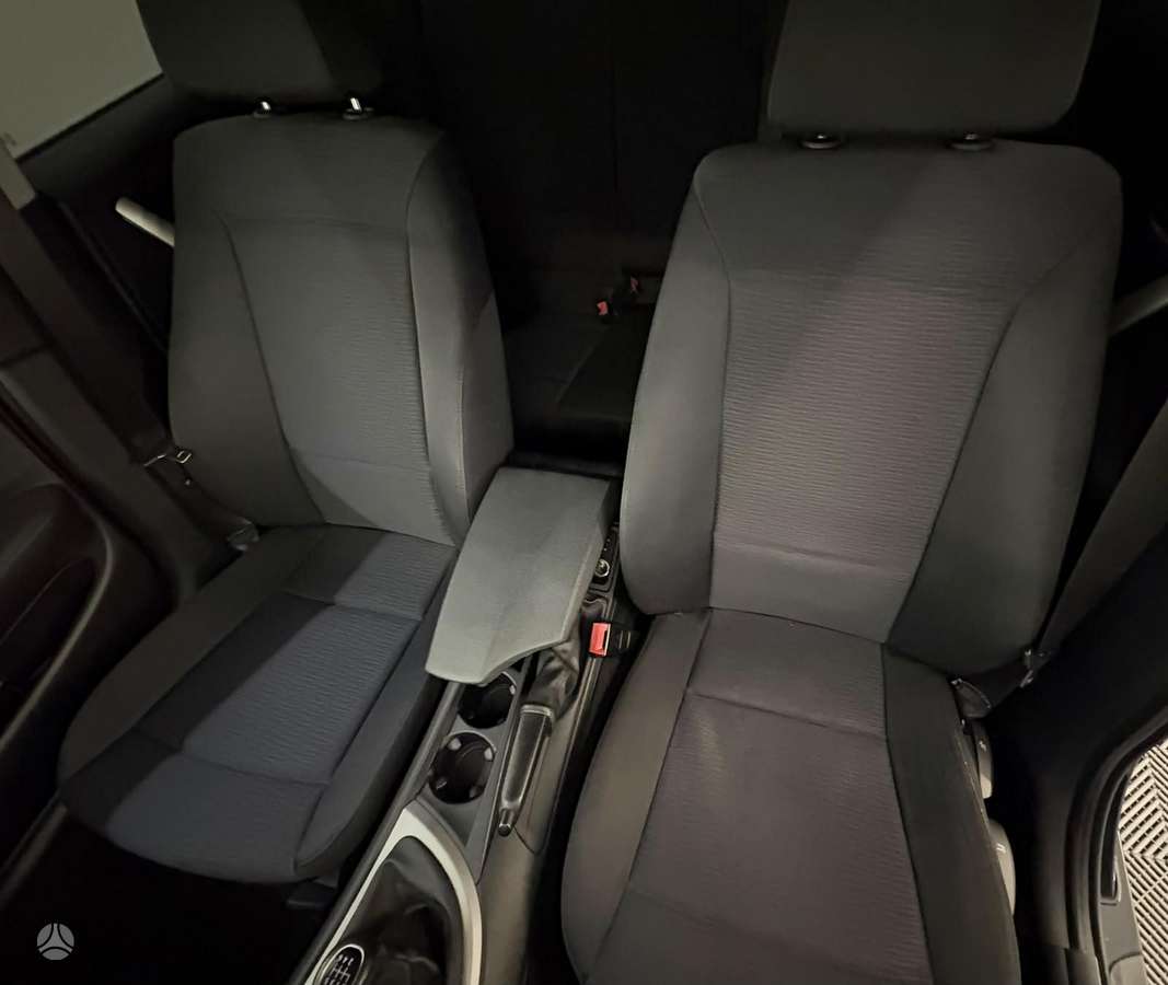 BMW 120, 2.0 l., hatchback