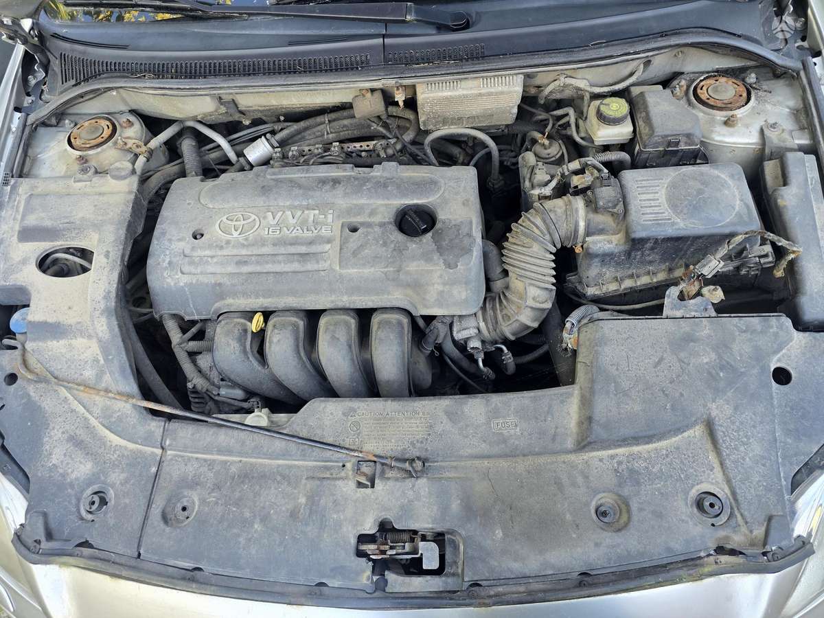 Toyota Avensis - 5