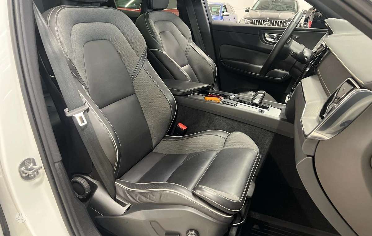 Volvo XC60 - 10