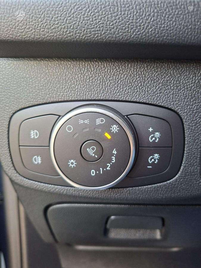 Ford Focus, 1.0 l., Хэтчбек