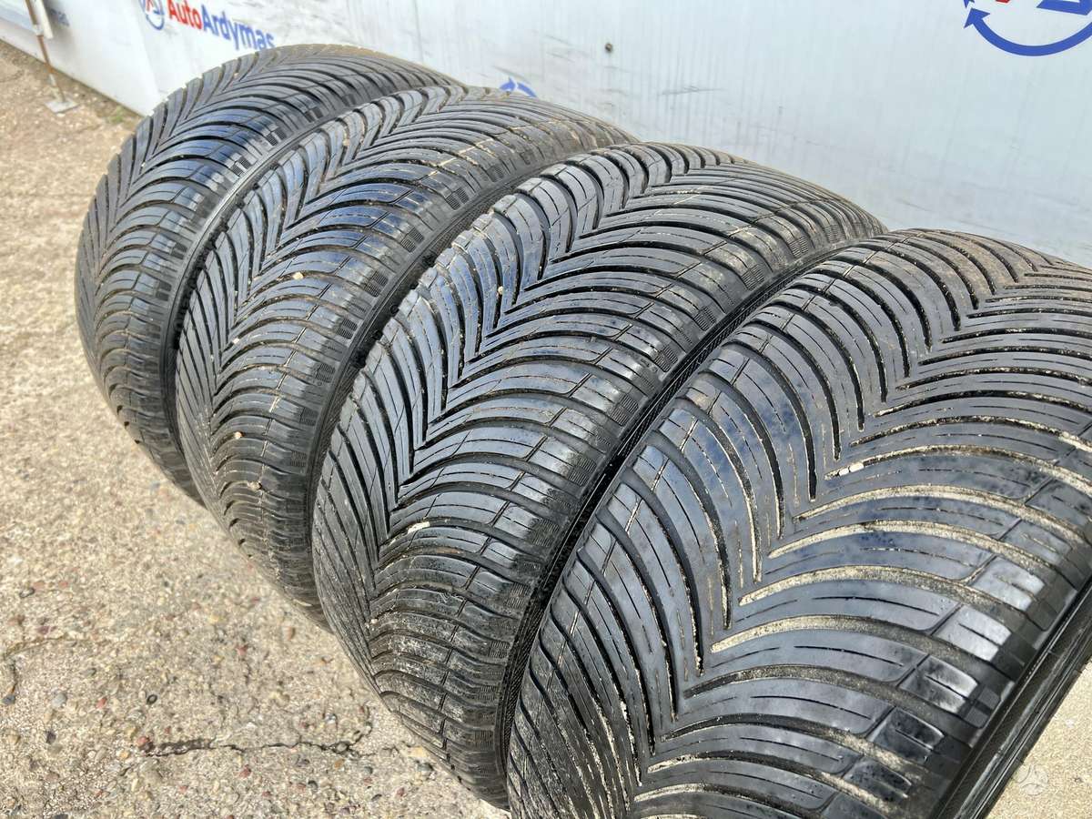 Kleber Quadraxer3, summer 245/40 R18