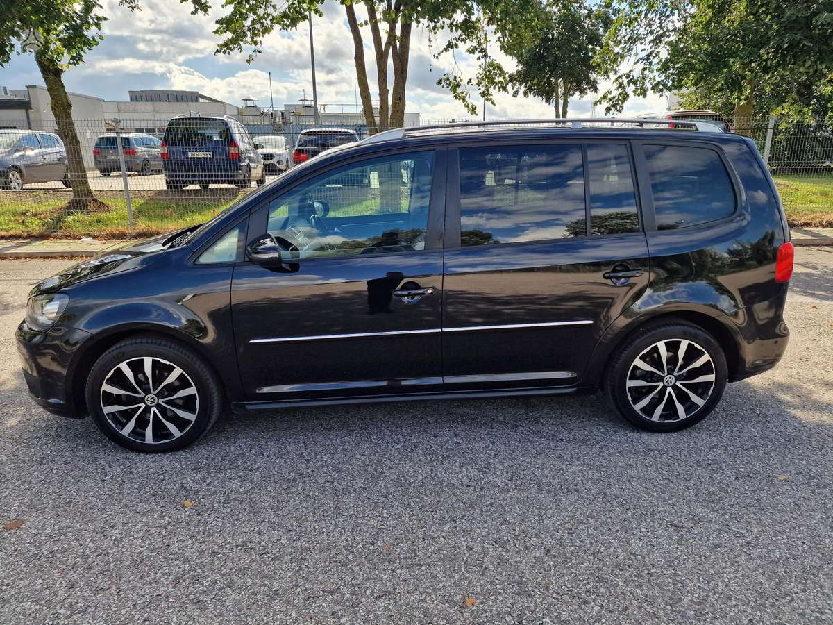 Volkswagen Touran - 8