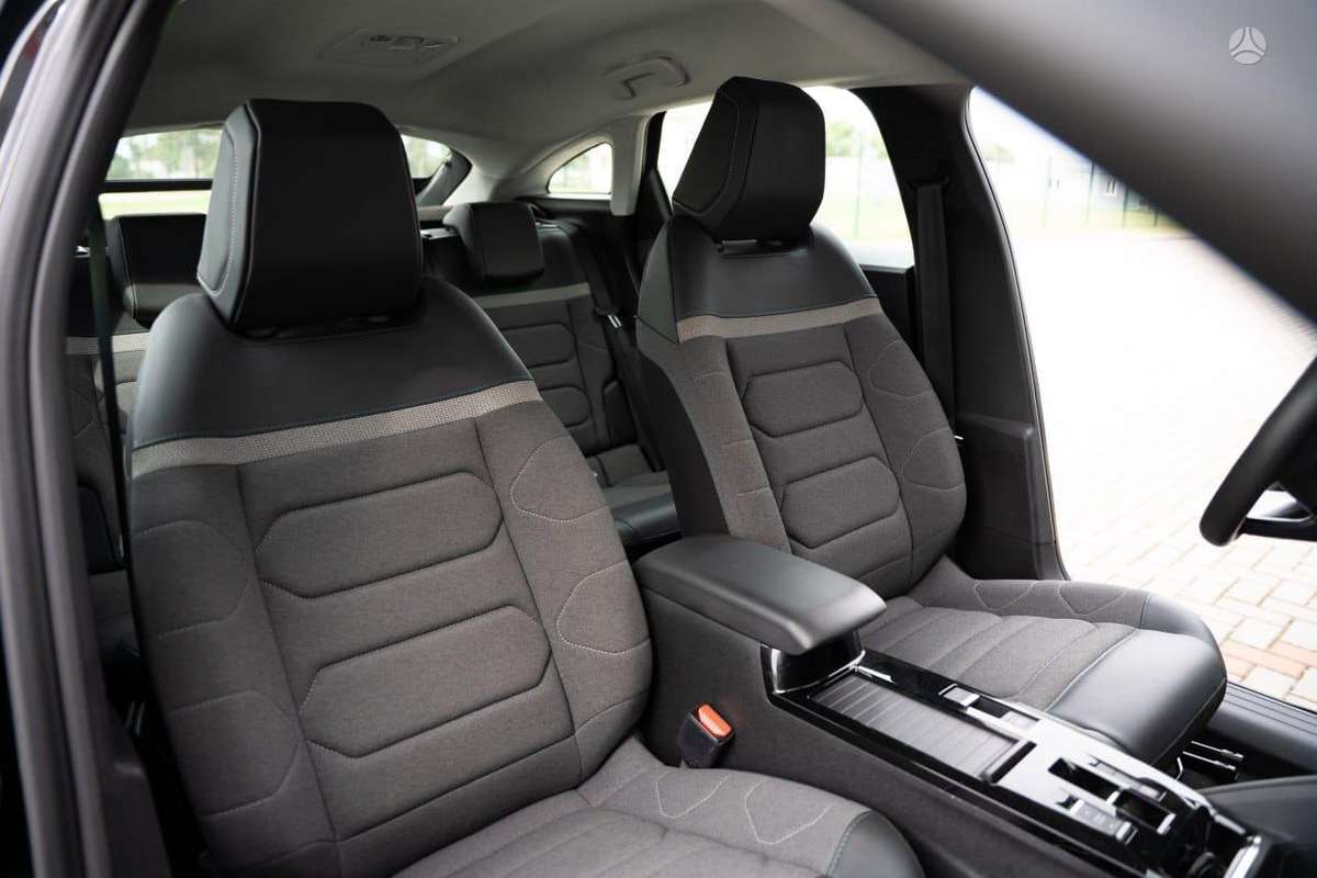 Citroen e-C4, 50 kWh, hatchback