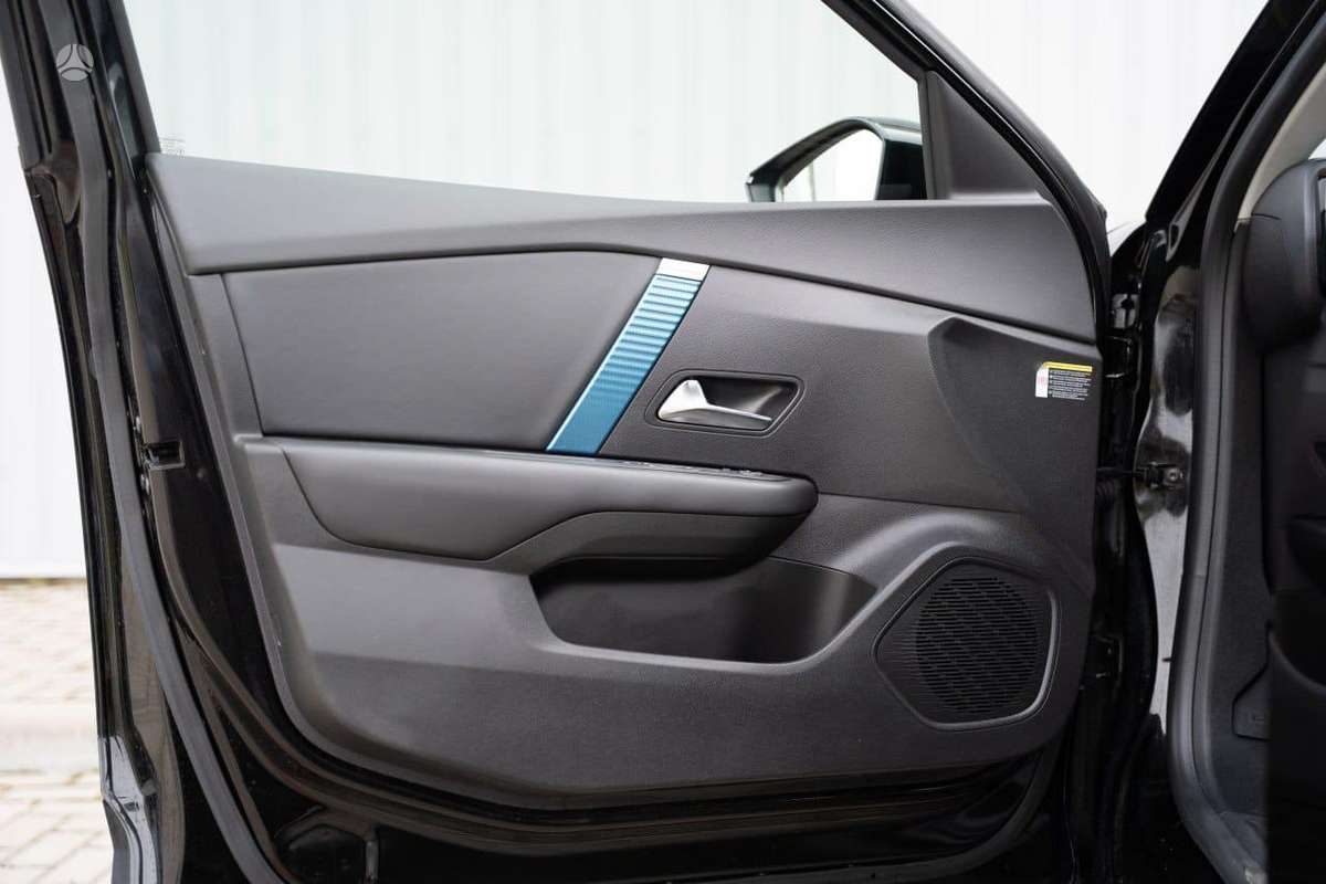 Citroen e-C4, 50 кВт·ч, Хэтчбек