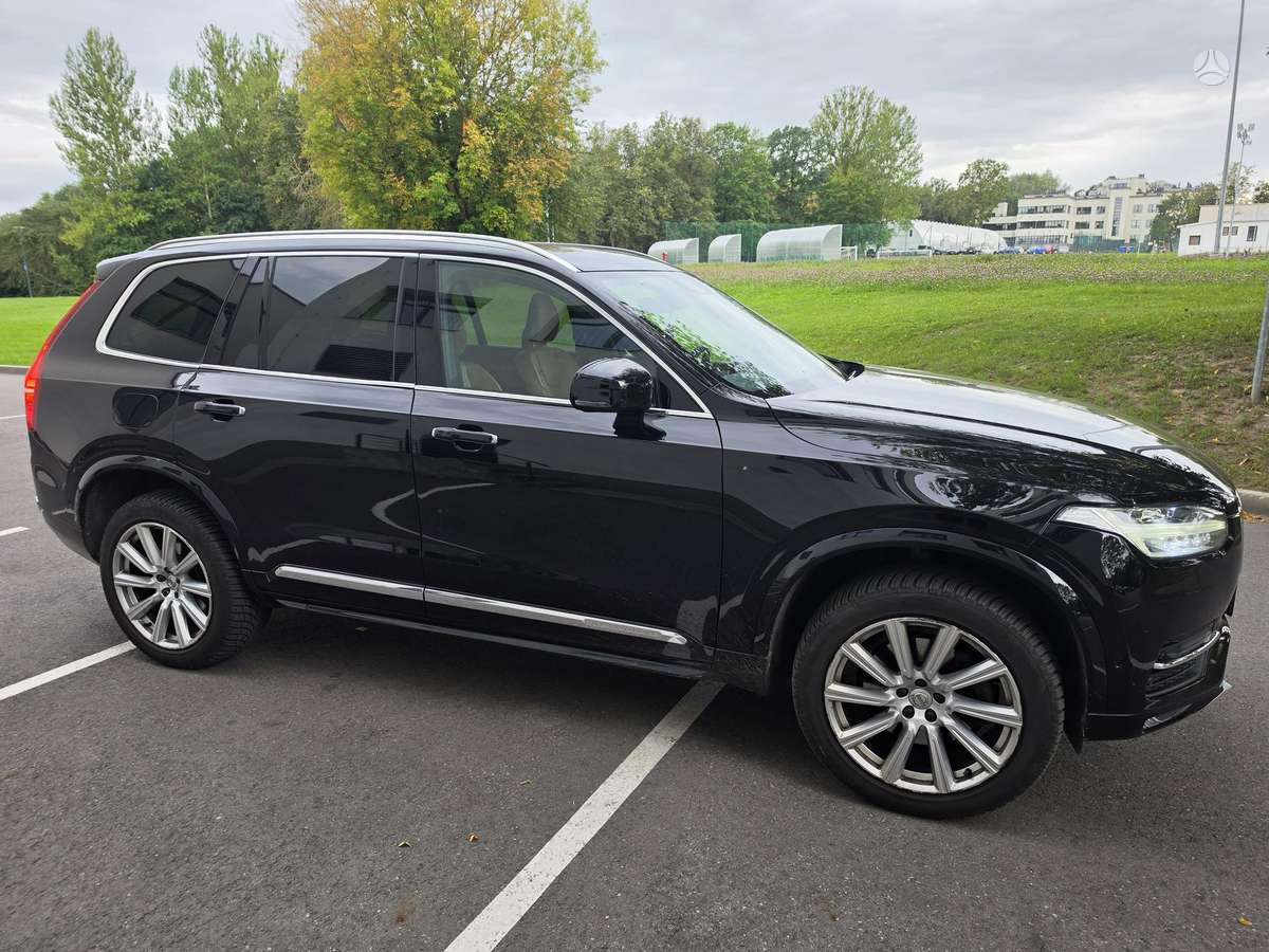 Volvo XC90 - 4