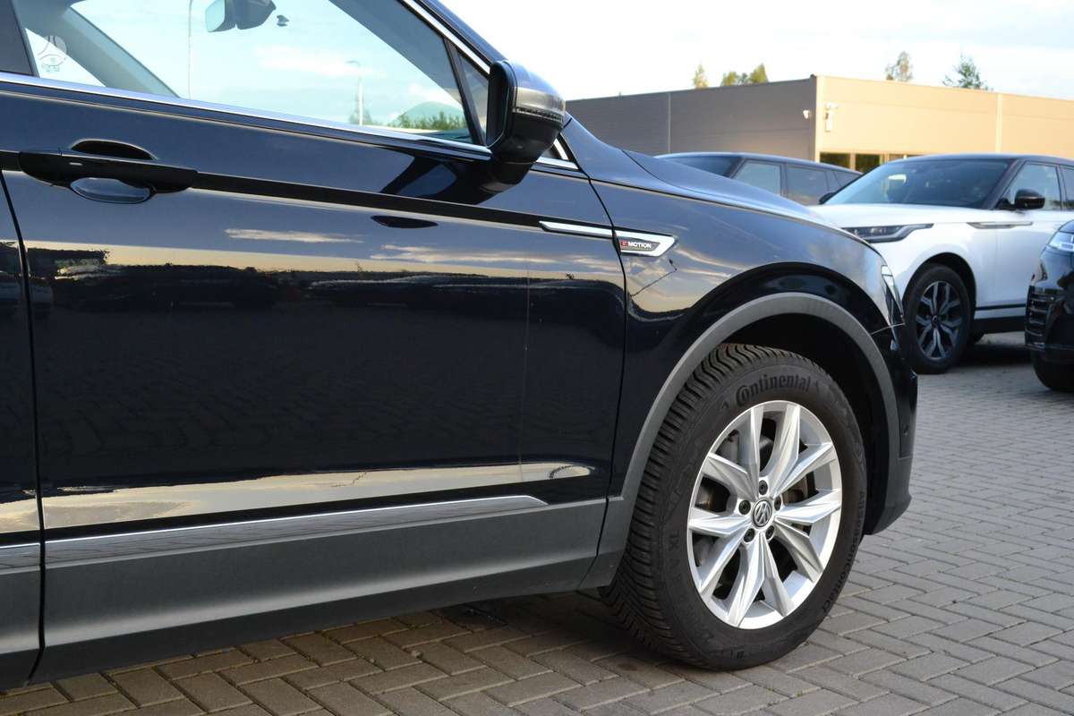 Volkswagen Tiguan Allspace - 12