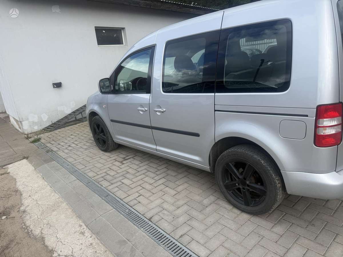 Volkswagen Caddy, 1.2 l., Хэтчбек