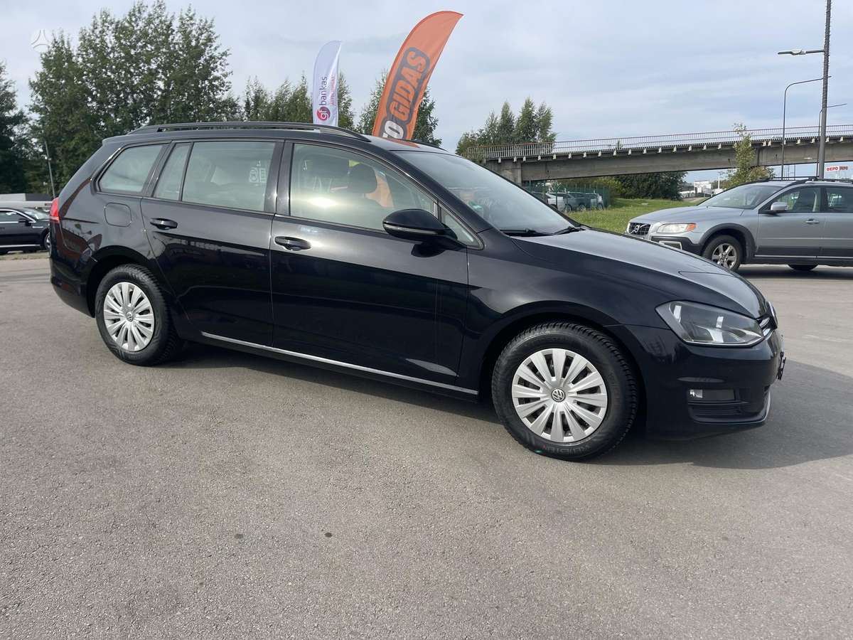 Volkswagen Golf - 3