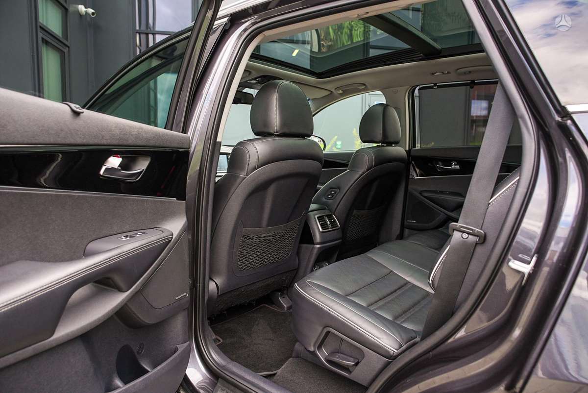 Kia Sorento, 2.2 l., off-road / crossover