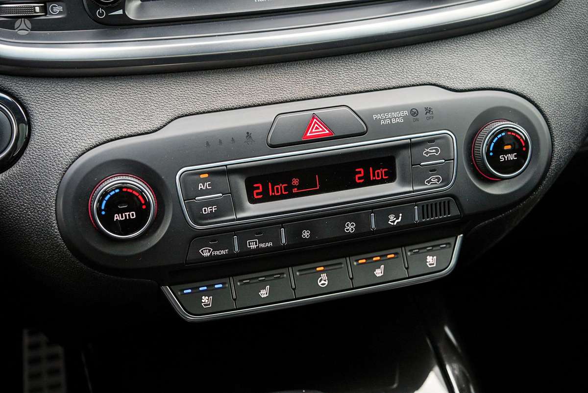 Kia Sorento, 2.2 l., off-road / crossover