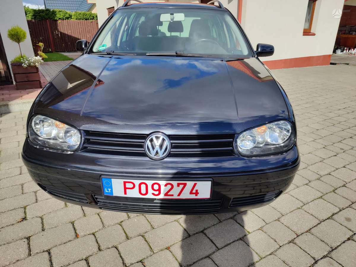 Volkswagen Golf - 5