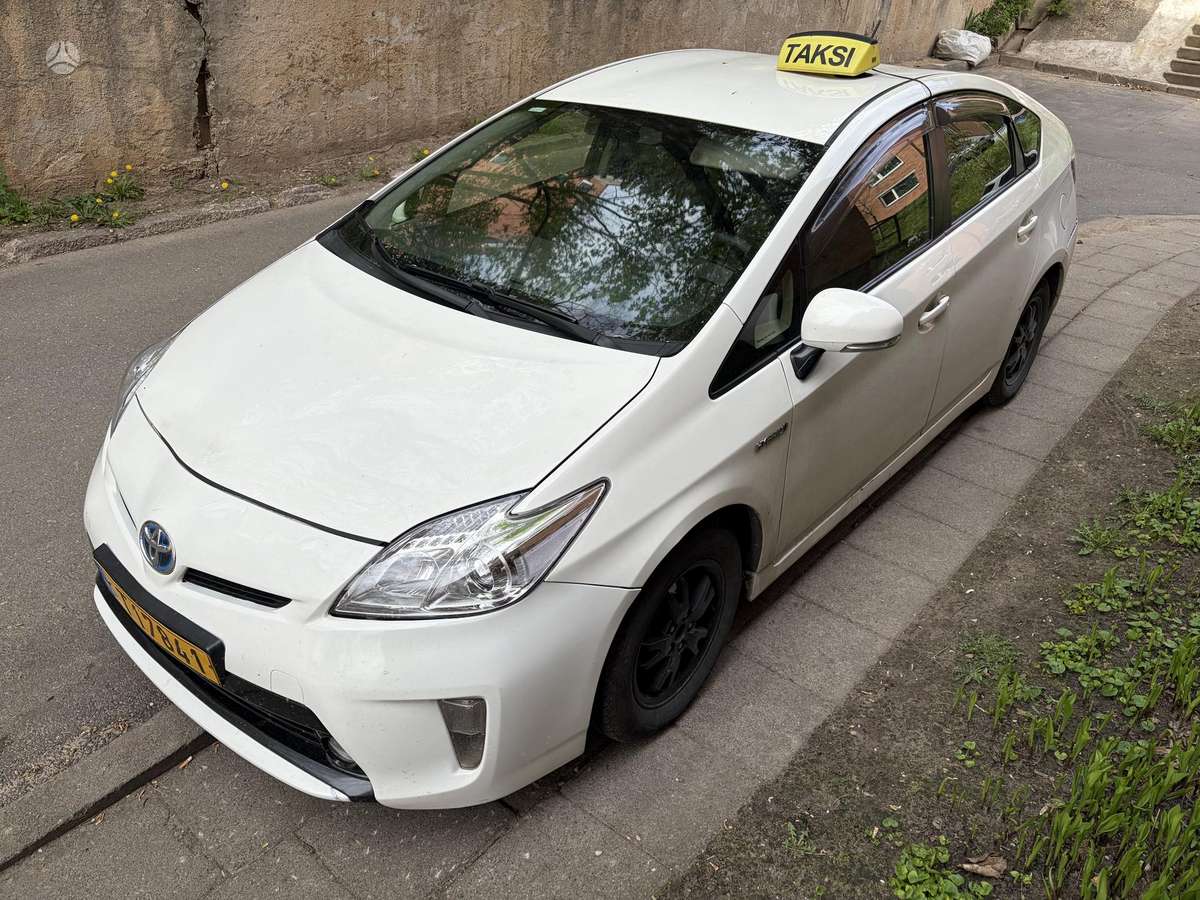 Toyota Prius - 2