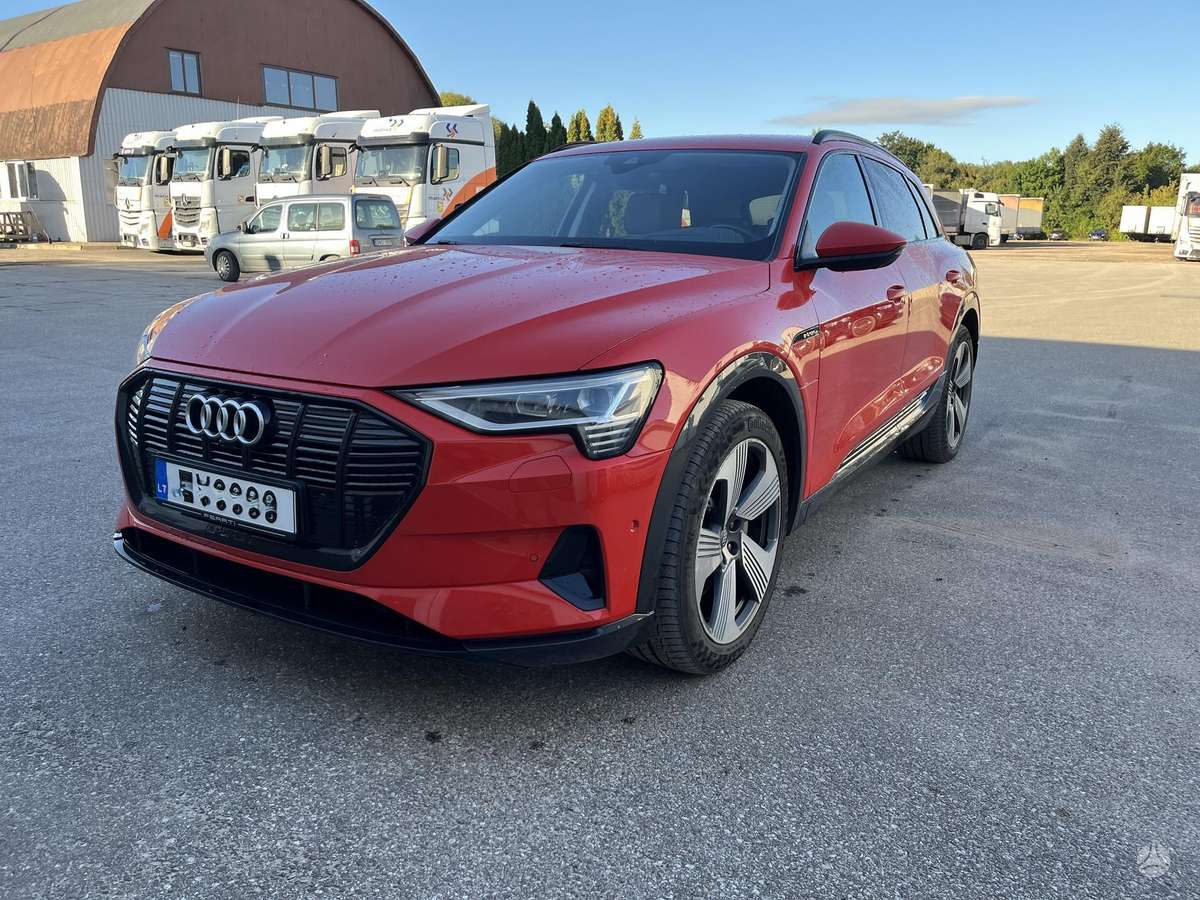 Audi e-tron, 95 кВт·ч, Внедорожник / Кроссовер
