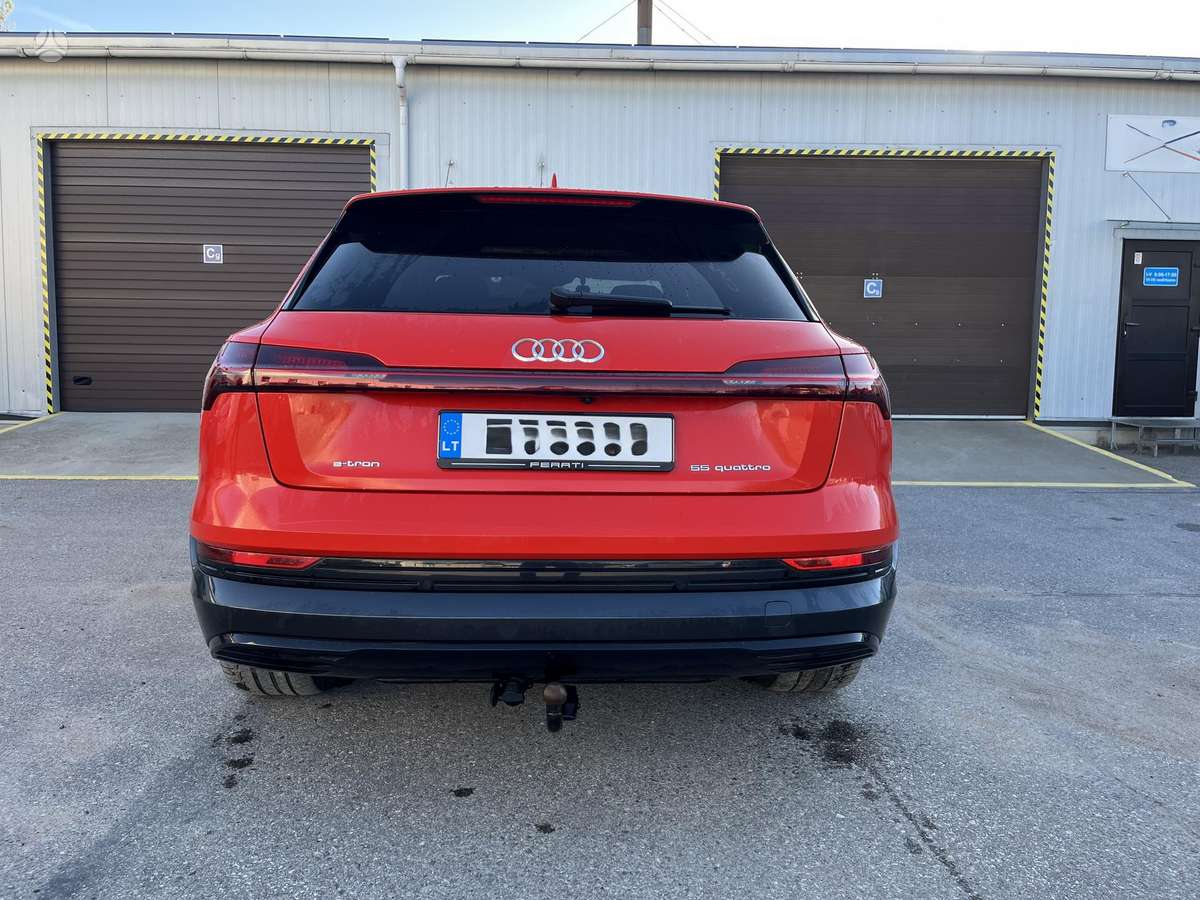 Audi e-tron, 95 кВт·ч, Внедорожник / Кроссовер