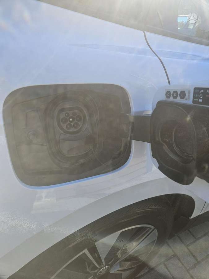 Škoda Enyaq - 11
