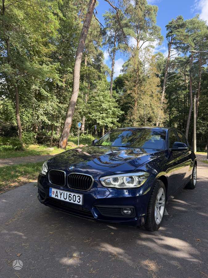 BMW 118, 1.5 l., Седан