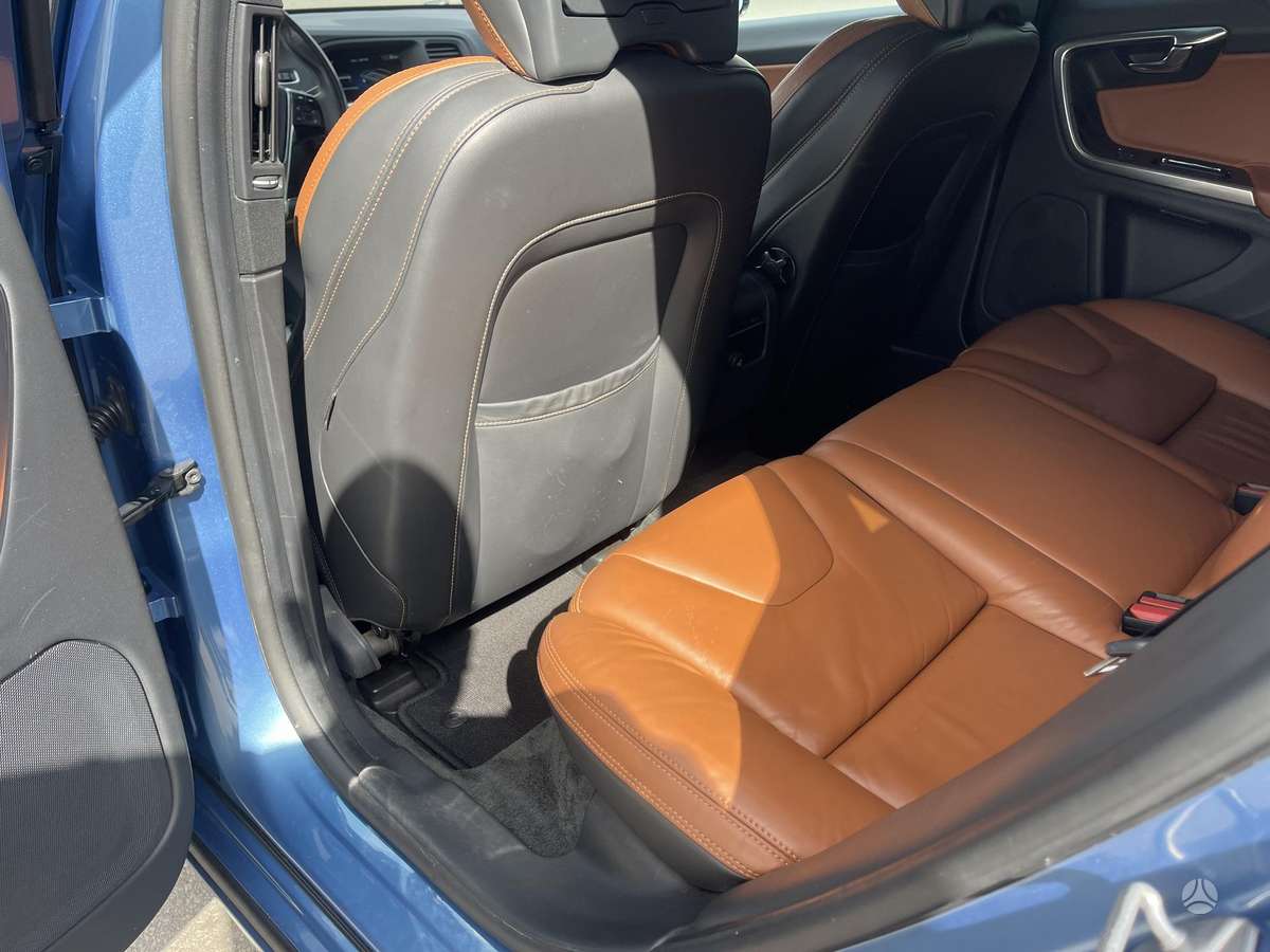 Volvo V60, 2.4 l., Универсал