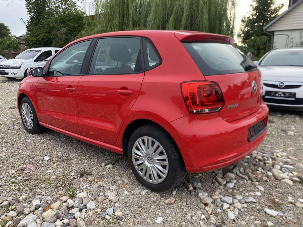 Volkswagen Polo - 2