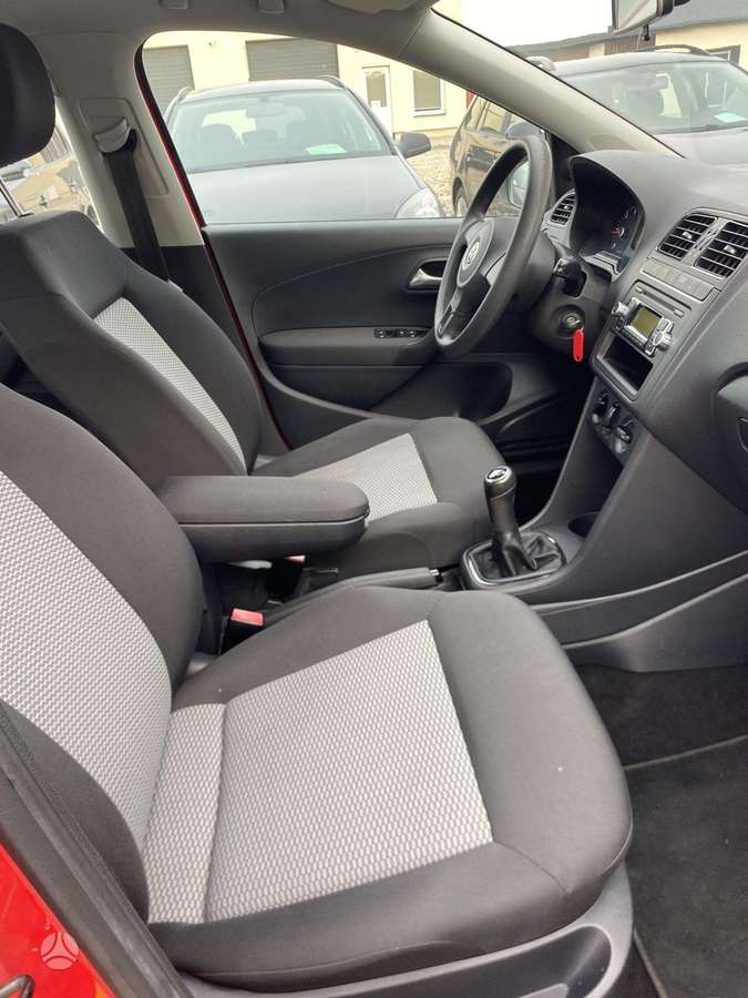 Volkswagen Polo - 10
