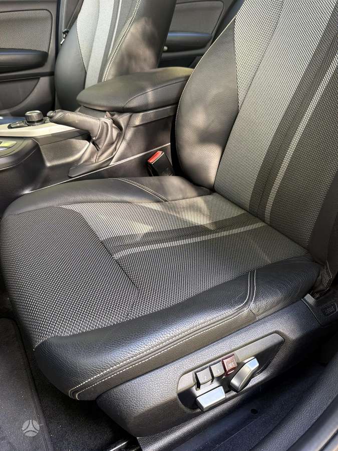 BMW 118, 1.5 l., Седан