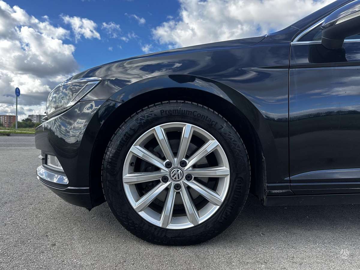 Volkswagen Passat - 11