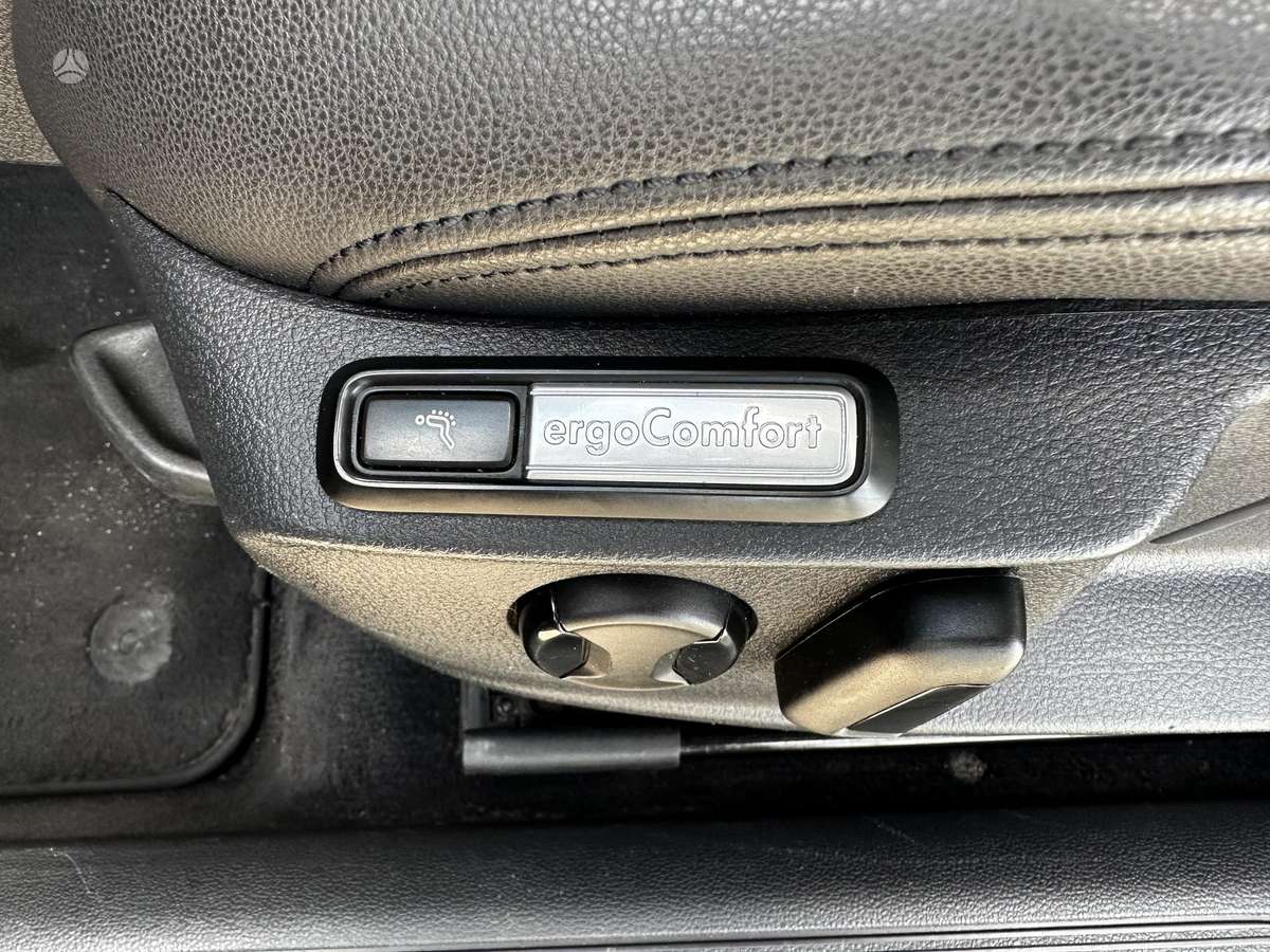 Volkswagen Passat, 2.0 l., Универсал