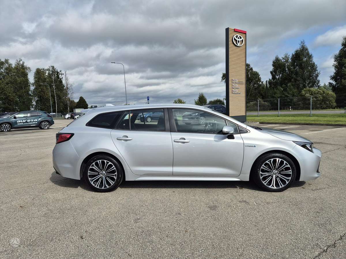 Toyota Corolla - 4