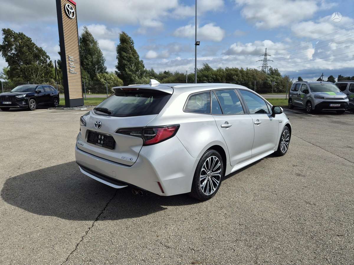Toyota Corolla - 5