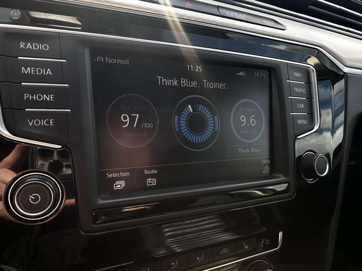 Volkswagen Passat, 2.0 l., Универсал