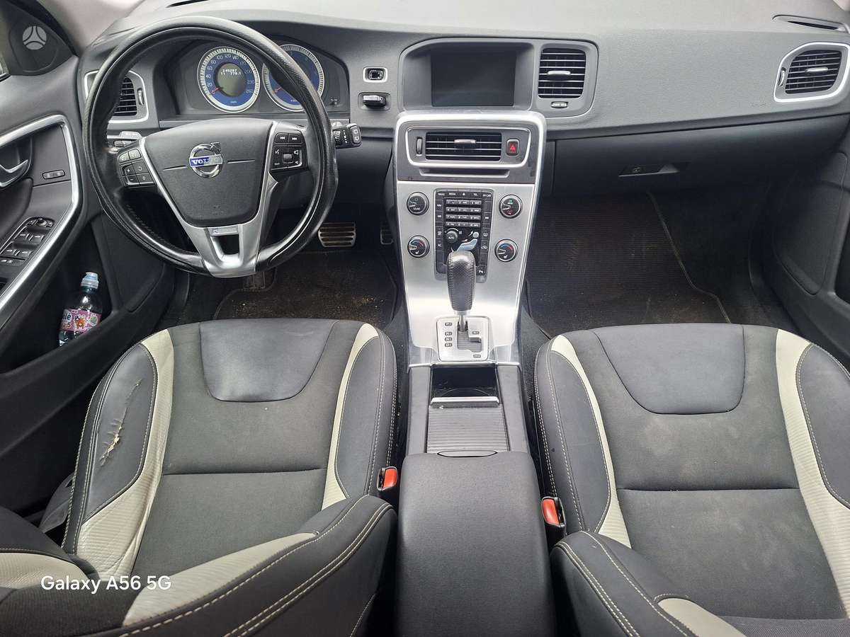 Volvo V60, 1.6 l., universalas