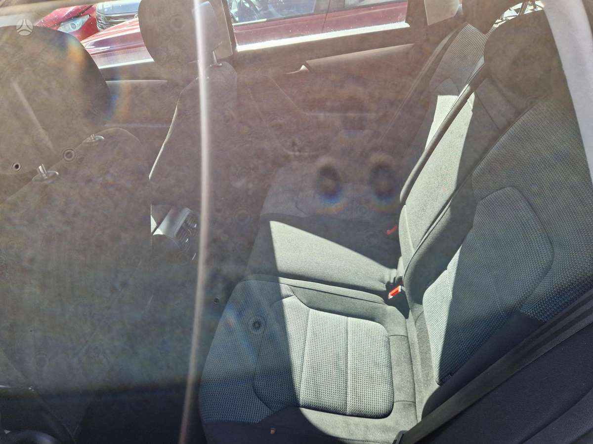 Volkswagen Passat - 7