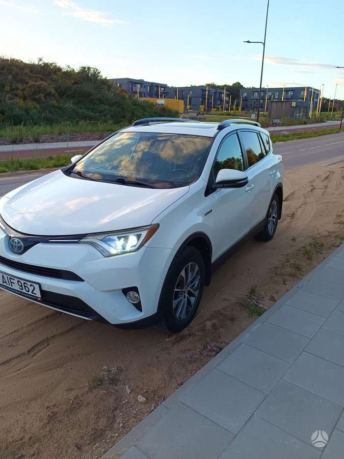 Toyota RAV4 - 3