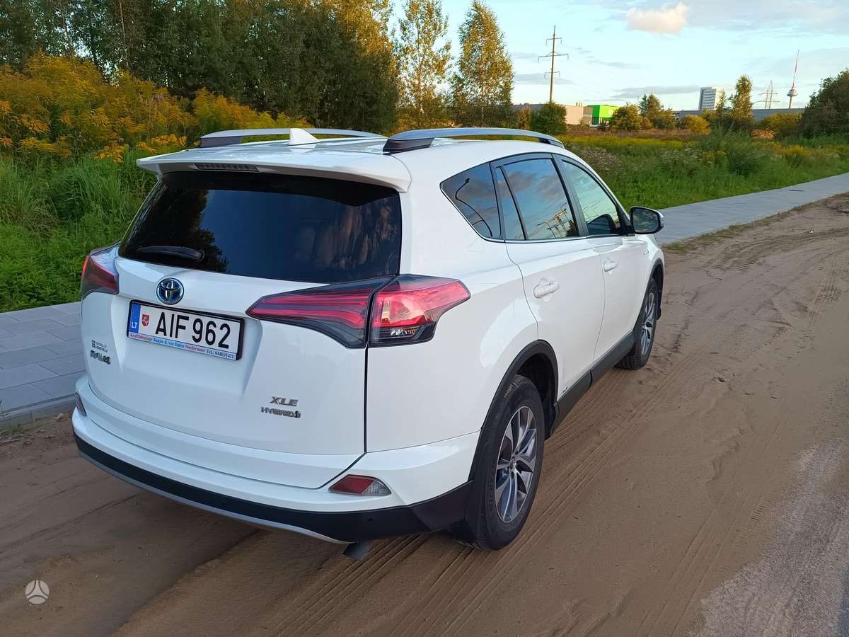 Toyota RAV4 - 7