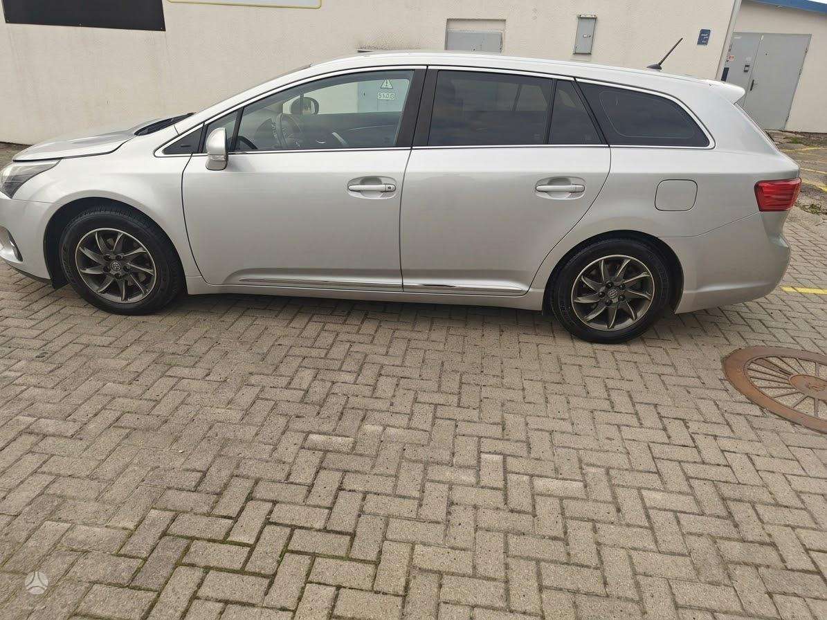 Toyota Avensis - 3